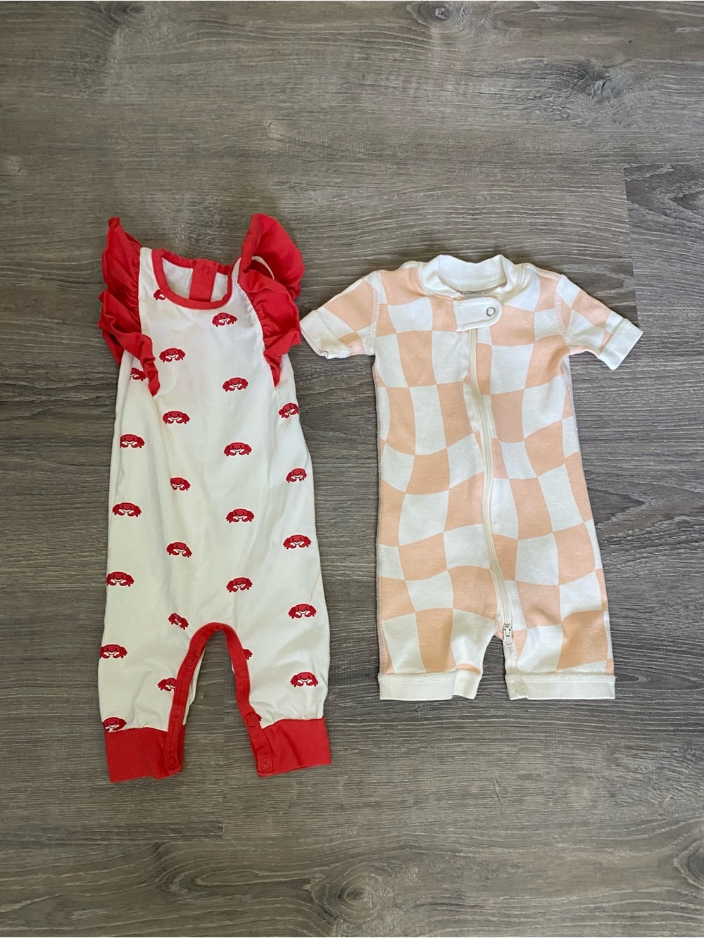 3-6 MO Hanna Andersson White & Peach Check 1-Piece & Monica & Andy Crab Romper